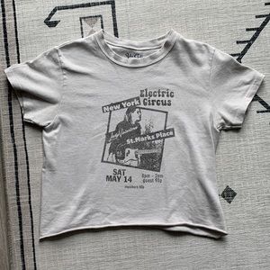 Brandy Melville Graphic Baby Tee